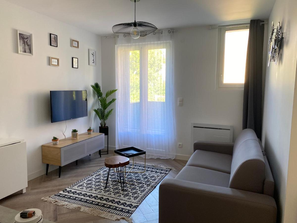 Les Rives Saint Symphorien, Appartements Meubles Longeville-les-Metz Exterior foto